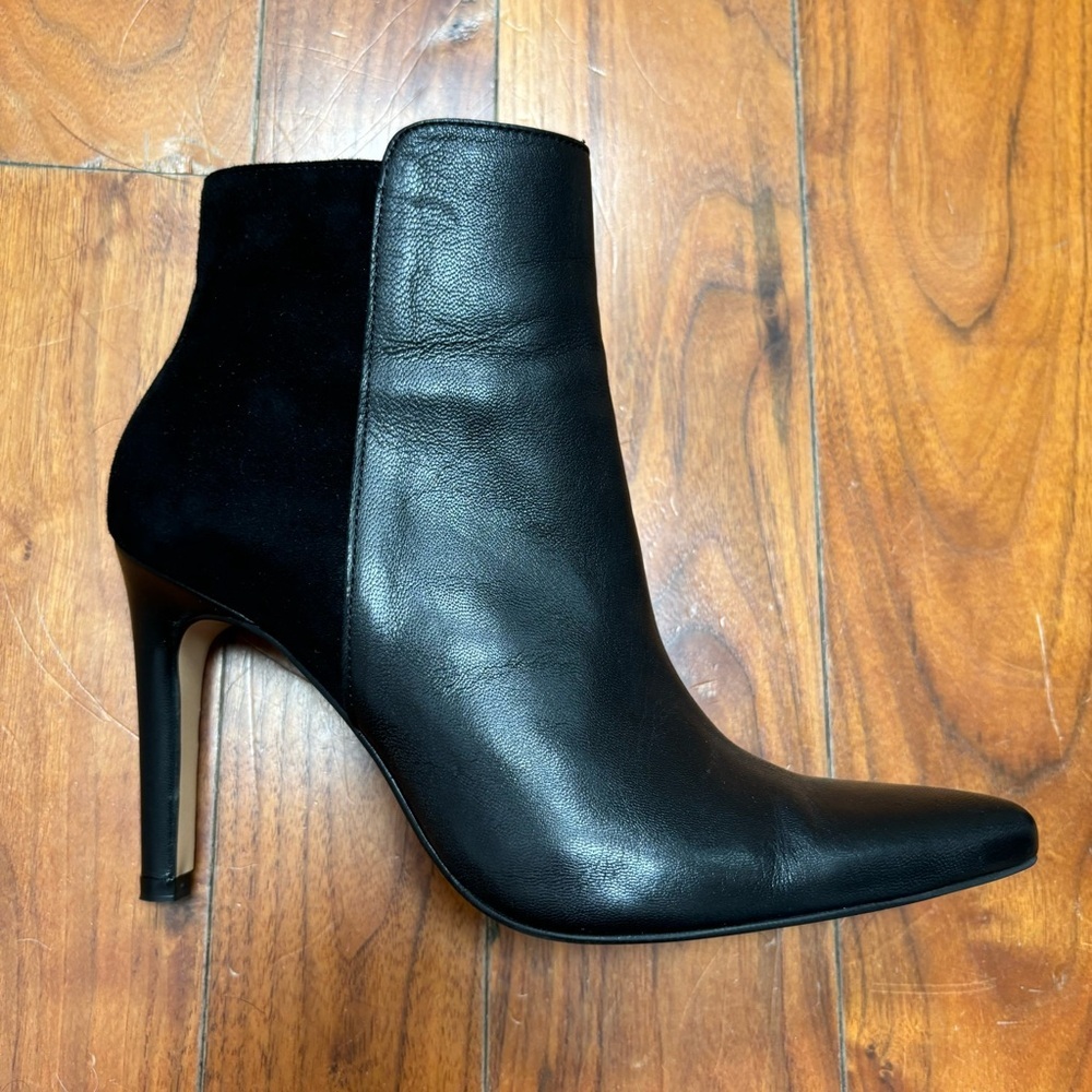 Saint + Sofia Tamara Heeled Ankle Boot in Black Leather 6 - Picture 5 of 13